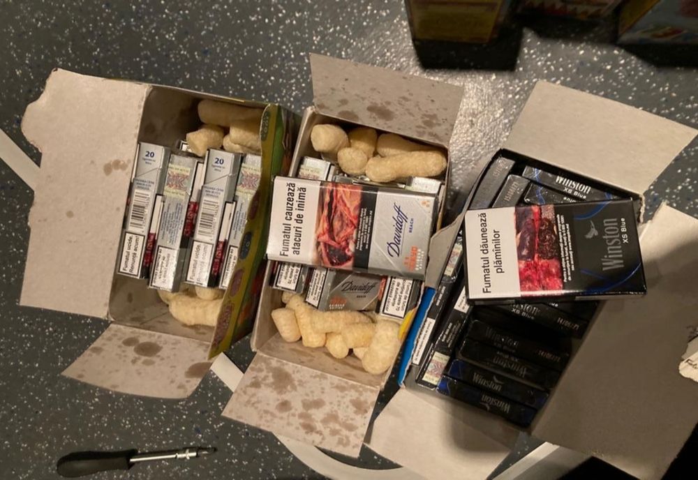 Pufuleţi aromatizaţi cu tutun de contrabandă, pregătiţi pentru Italia