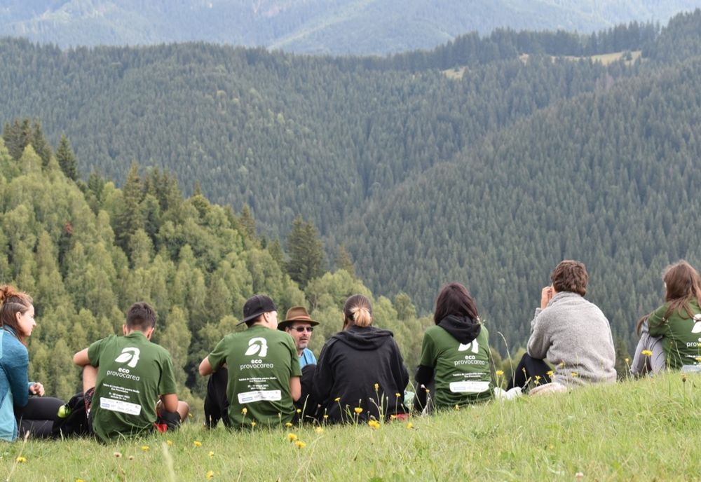 Tinerii pasionați de protecția mediului se înscriu în Eco Provocarea