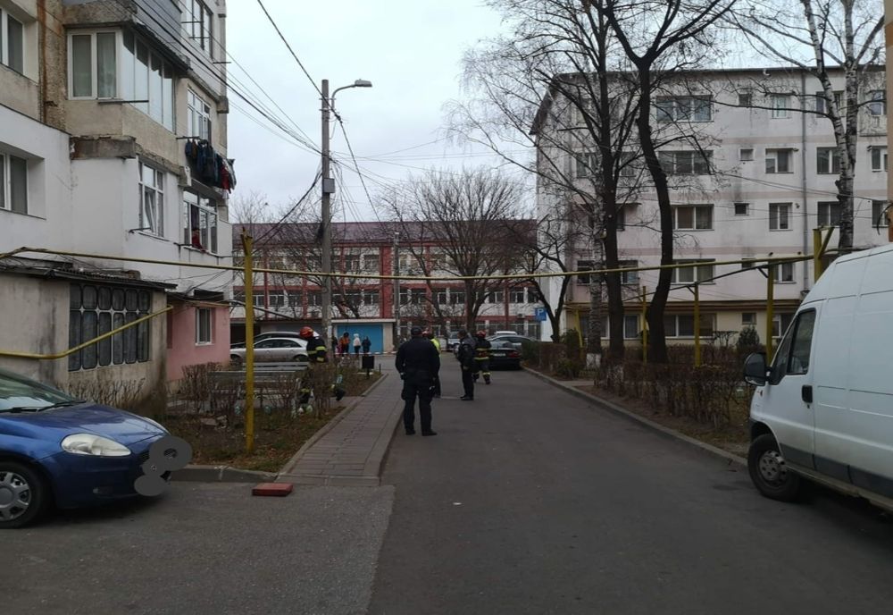 Țeavă de gaz ruptă de o autoutilitară pe o stradă din Dorohoi