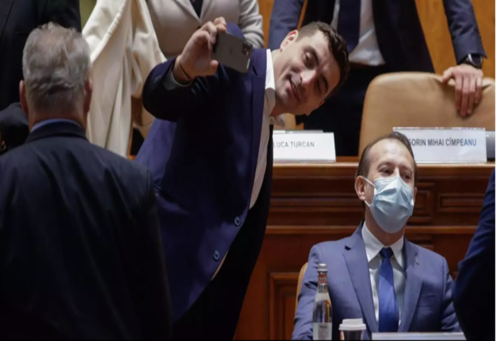 VIDEO - Scandal în Parlament - S-au aruncat acuzații grele între George Simion, Stelian Ion și Simonis Alfred - Care a fost motivul