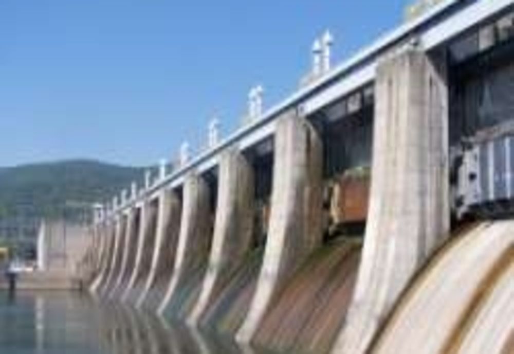 Curtea Constituțională decide dacă este legală construcția de hidrocentrale mici în ariile protejate din România