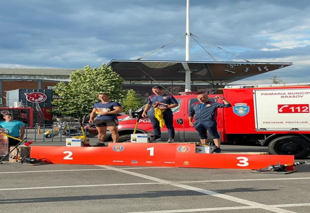 Două locuri 3 pentru pompierii botoșăneni la competiția „Cel mai puternic pompier”