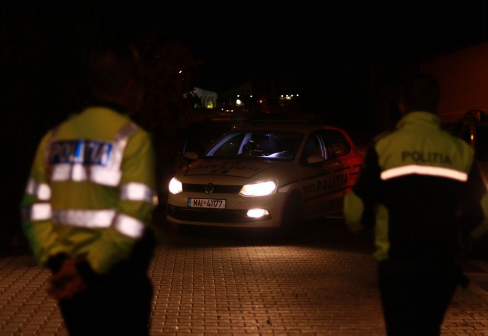 Ce a făcut un bărbat din Botoșani după ce a petrecut într-un club. De ce l-au urmărit polițiștii