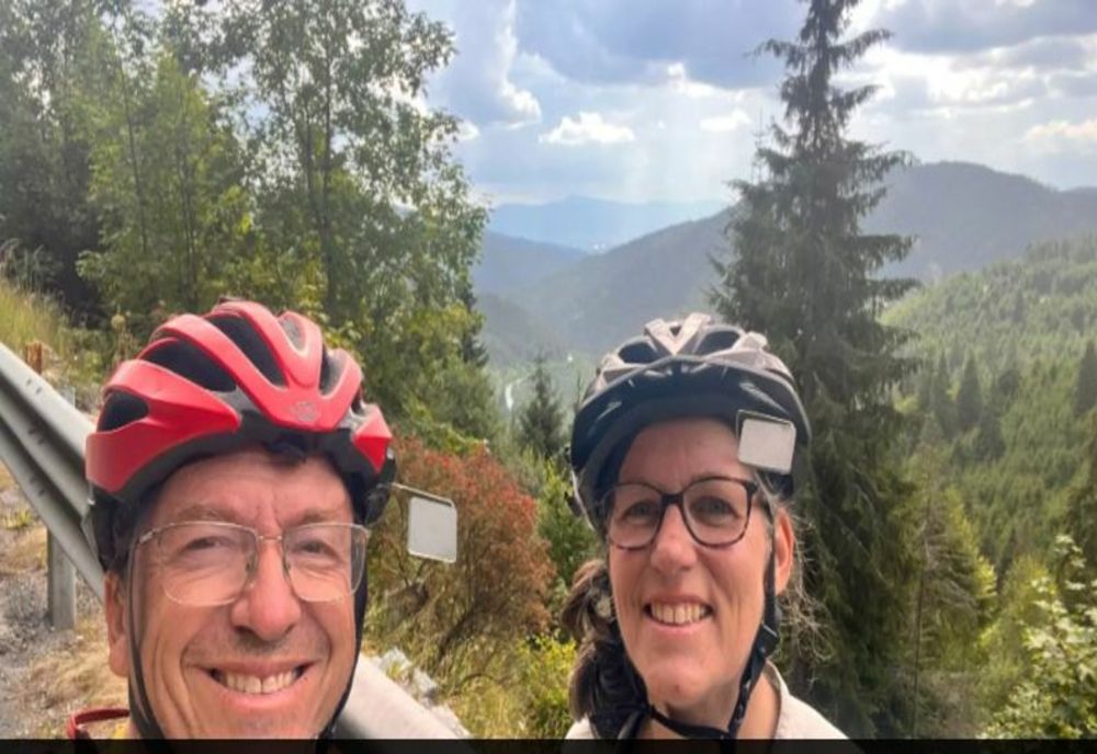 Doi turiști canadieni aflați în România au crezut că țara e invadată de ruși după ce au primit un mesaj RO-Alert