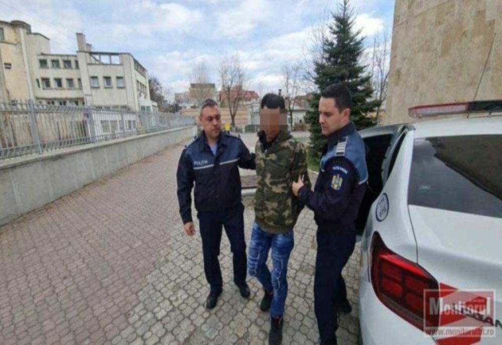 Bărbatul care a ucis două femei şi şi-a violat fiica în mod repetat a fost trimis în judecată