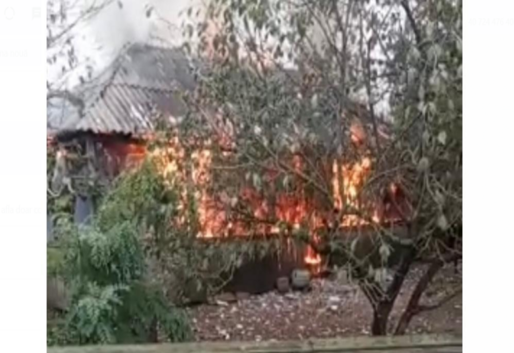 Un bătrân din Hlipiceni a rămas fără casă după ce a verificat butelia dacă scapă gaz cu un chibrit aprins