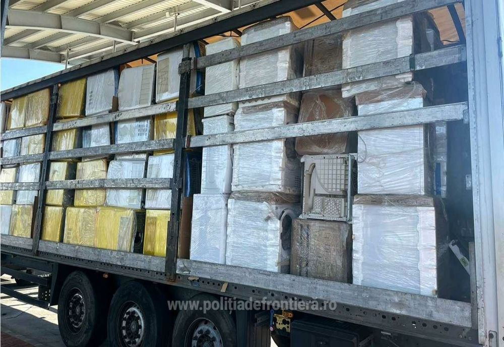 „Faptele nu există!”. Achitare pe linie pentru vameșii care luau șpagă cu găleata