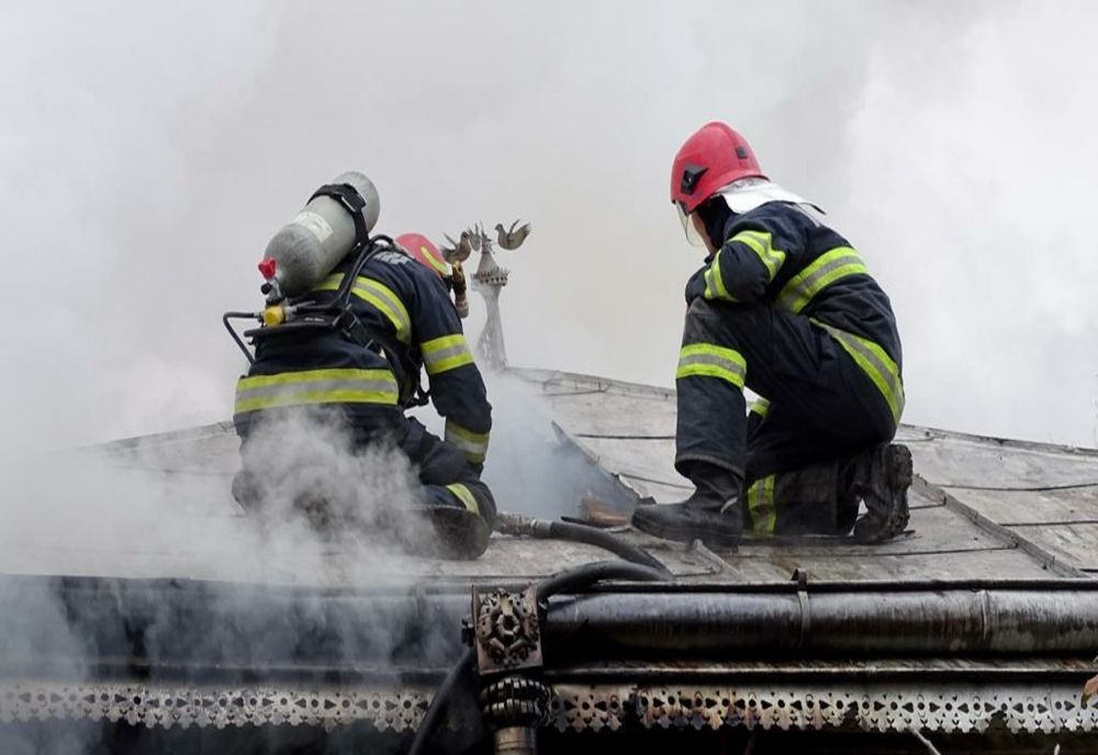 O bătrâna de 83 ani a rămas fără acoperiș deasupra capului
