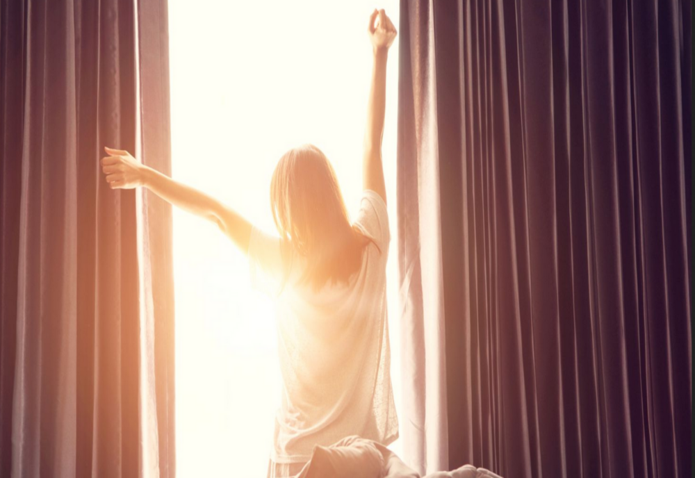 Te trezești greu dimineața? Iată cinci recomandări pentru un somn odihnitor