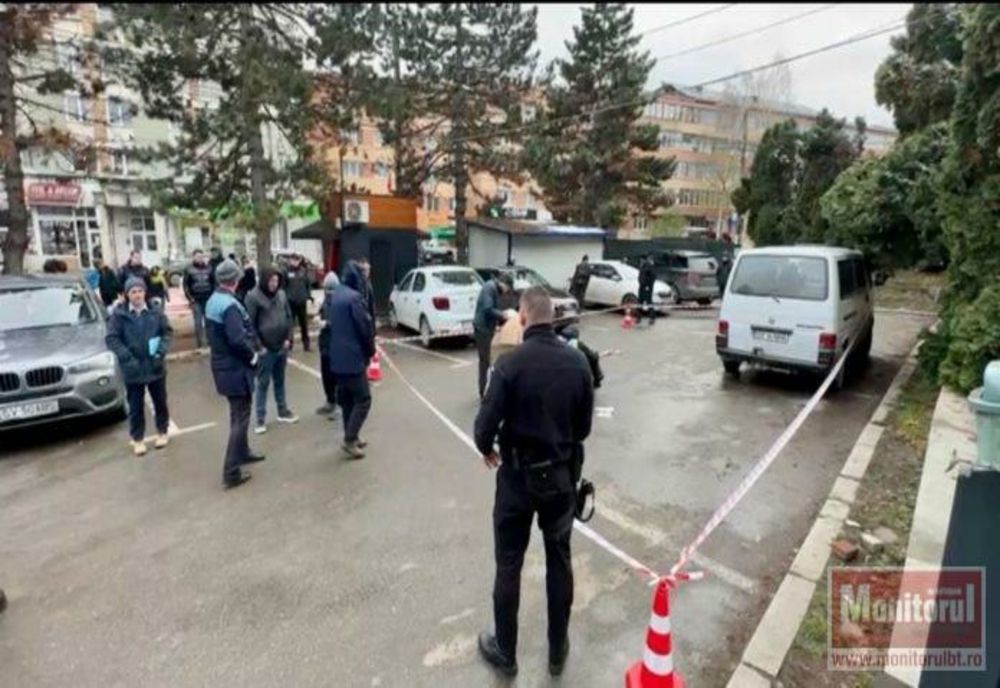 Botoșăneanul care vrut să ucidă un judecator și a înjunghiat un tânăr în parcare, trimis în judecată în stare de arest preventiv