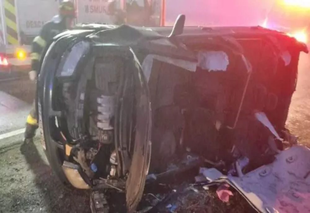 Accident grav la Botoșani - Un bărbat de 29 de ani a murit după ce a fost prins sub mașina răsturnată