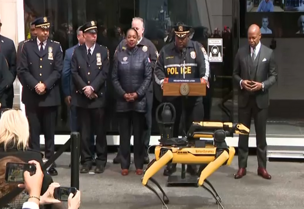 Poliția din New York introduce roboți printre efectivele sale