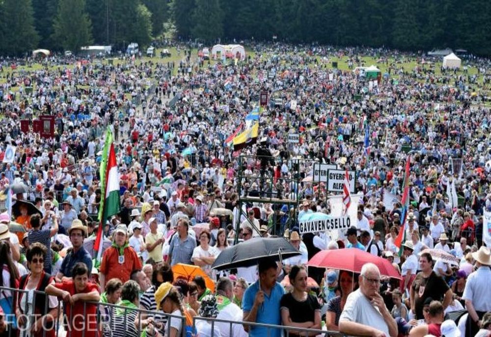 Rusaliile catolice de la Șumuleu Ciuc