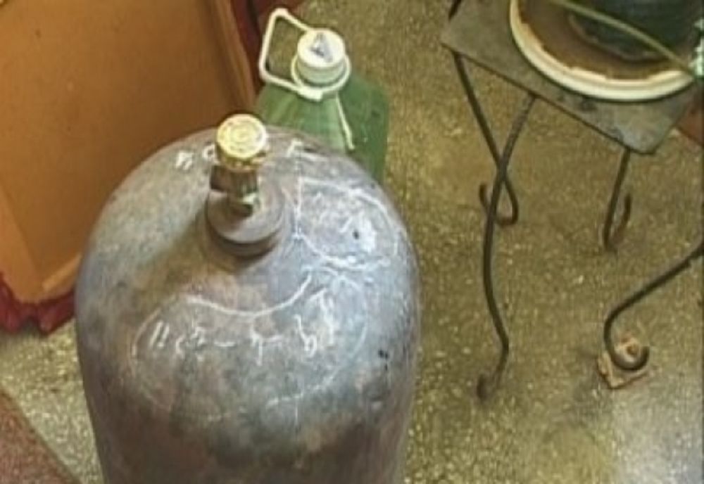 DOUĂ FETIŢE, RĂNITE GRAV DE EXPLOZIA UNEI BUTELII