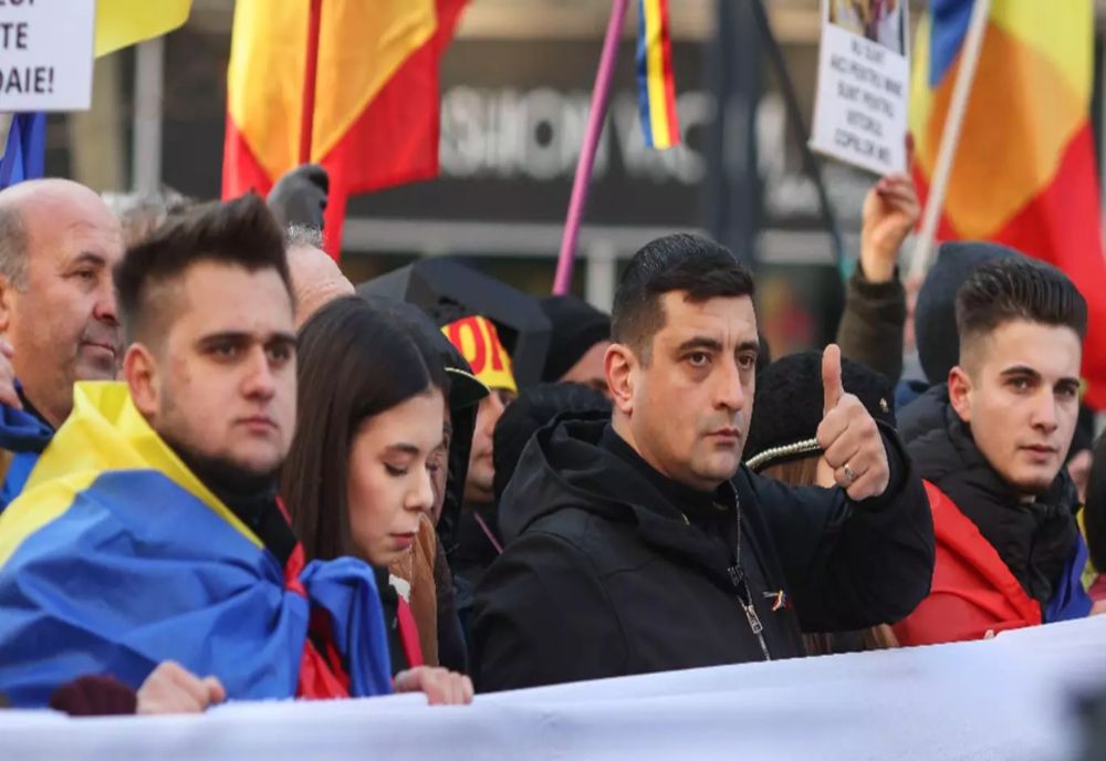 GEORGE SIMION: AVEM SEMNĂTURILE PENTRU SUSPENDAREA LUI IOHANNIS. TREBUIE SĂ-ȘI DEA DEMISIA! IEȘIM ORGANIZAT ÎN STRADĂ - VIDEO