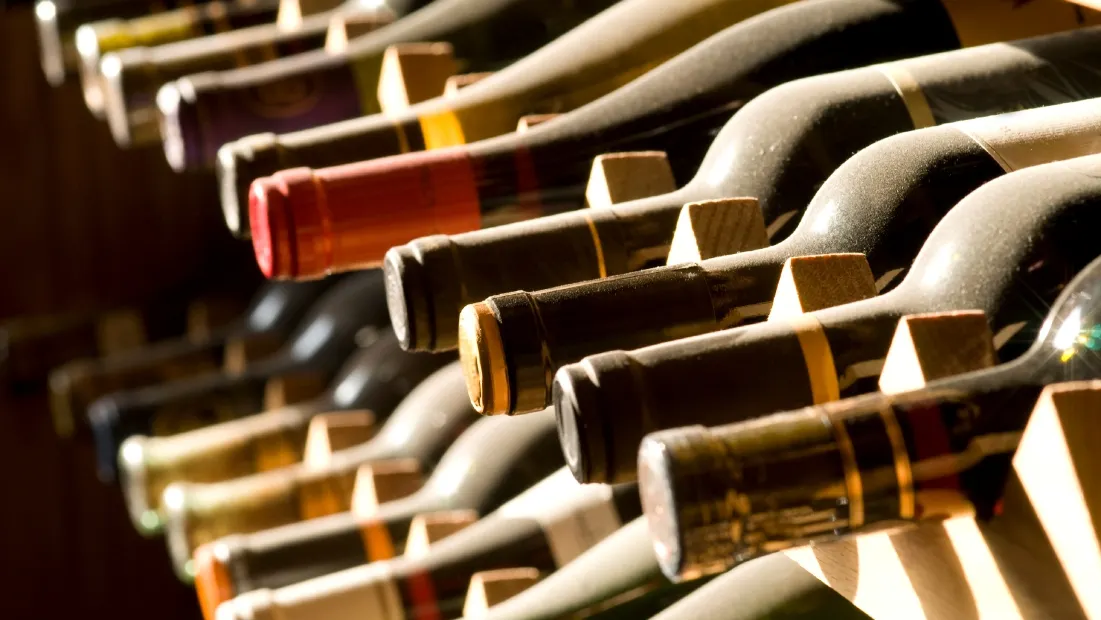 cramă cu vin