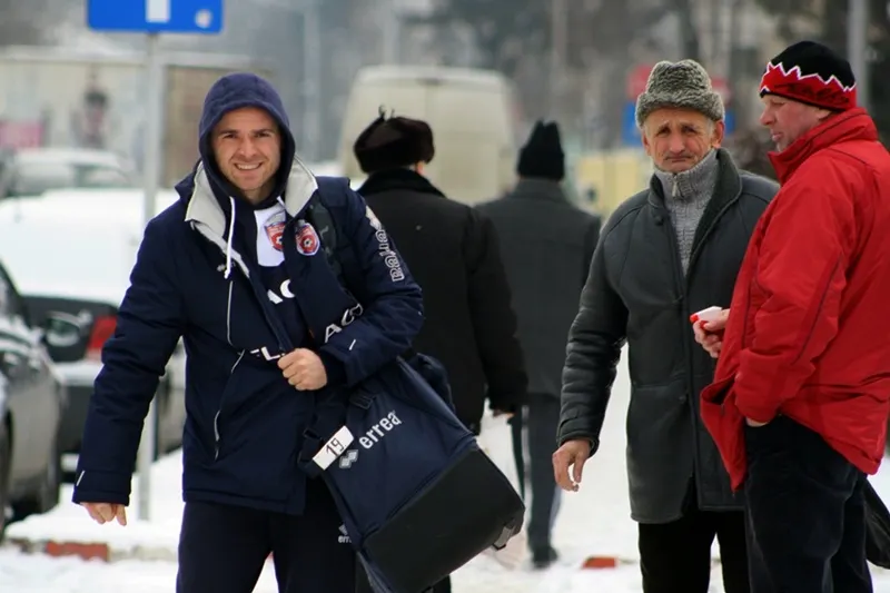 fc botosani, plecare in cantonament (3)