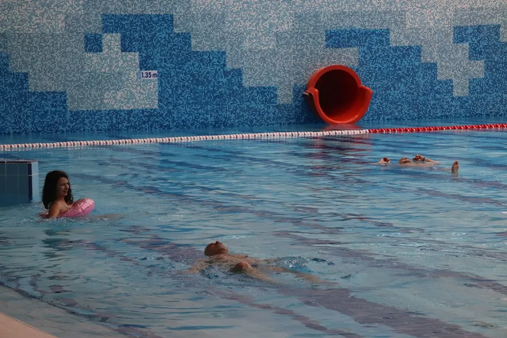piscina cornisa (3)