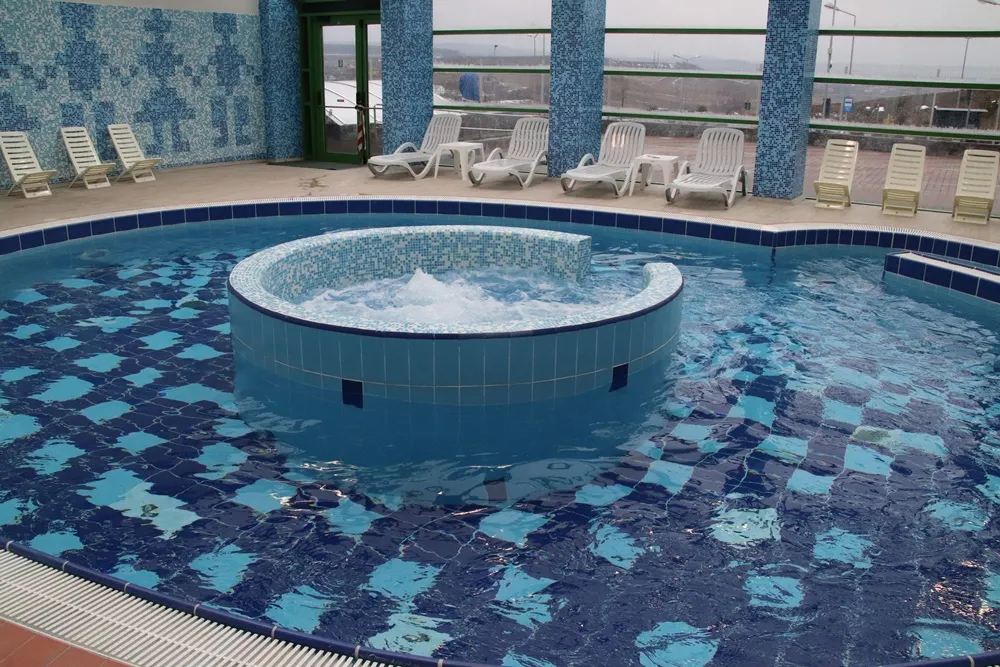 piscina cornisa (6)