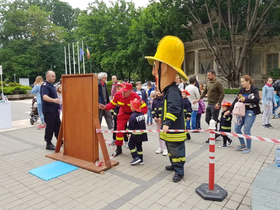 pompierul sam, 1 iunie, ziua copilului (8)