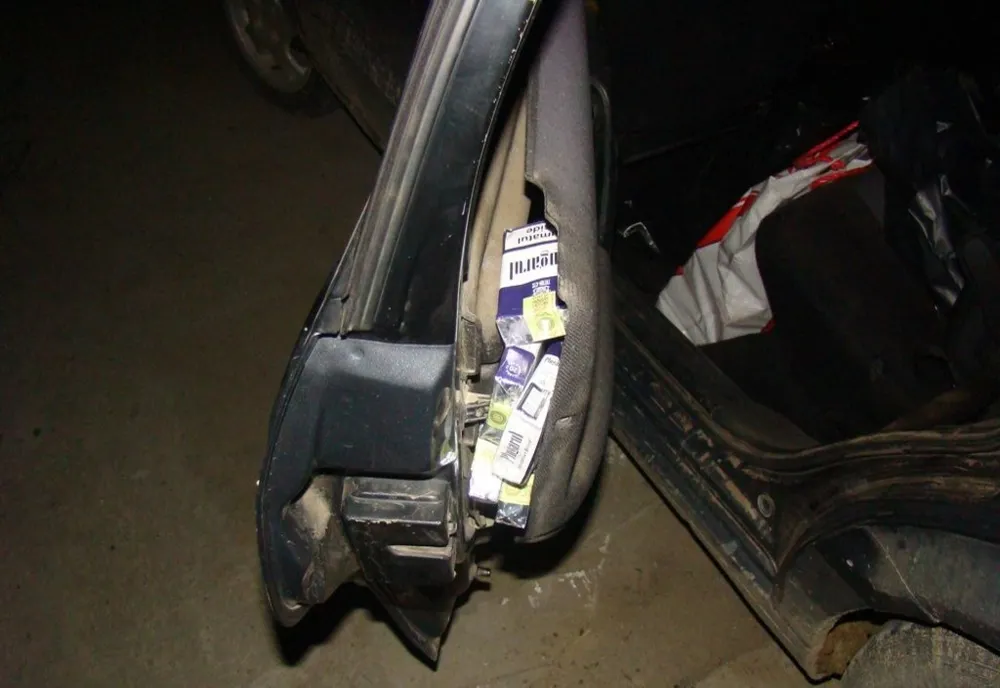 Țigări în valoare de 8500 de lei confiscate în Vama Stânca