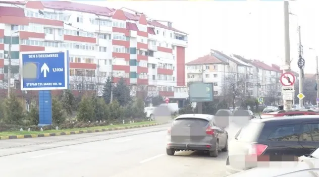 panou publicitar
