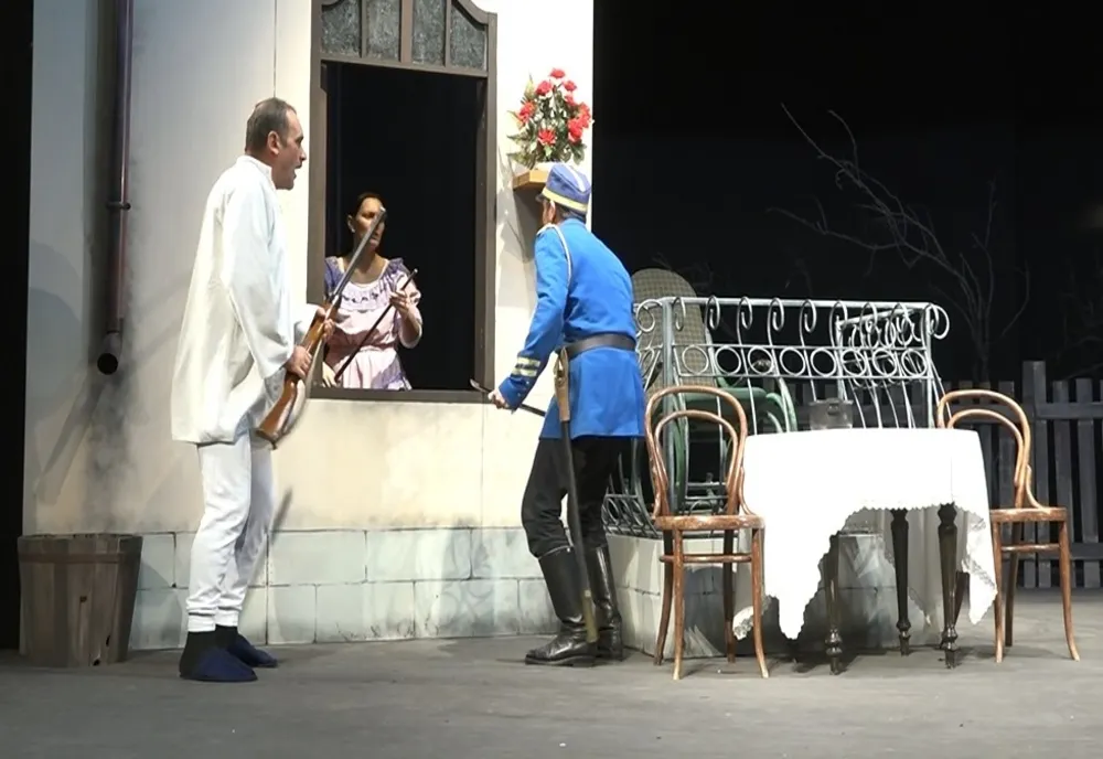 Teatrul Mihai Eminescu își suspend spectacolele