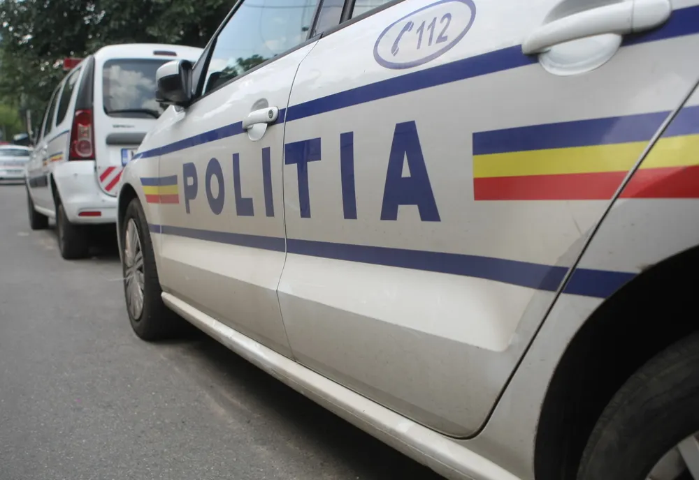 Tineri reținuți pentru tâlhărie