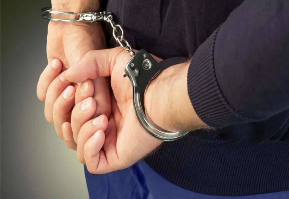 Arestat preventiv pentru nenumarate infracțiuni cu violență