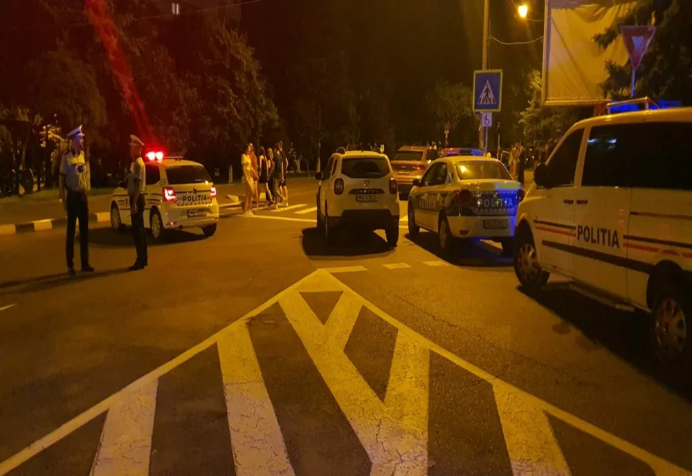 Atât de beat că nu a văzut indicatoarele, nici scuarul