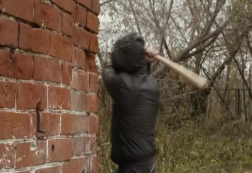 Individ violent, liniștit după gratii