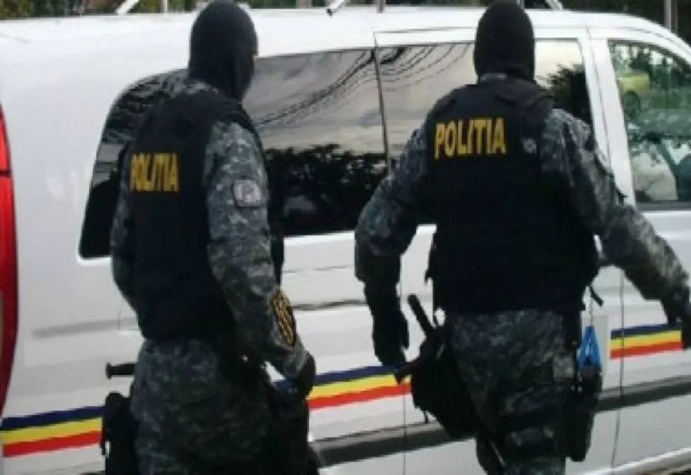 Amenzi de 9.000 de lei aplicate de polițiști în urma unor percheziții domiciliare
