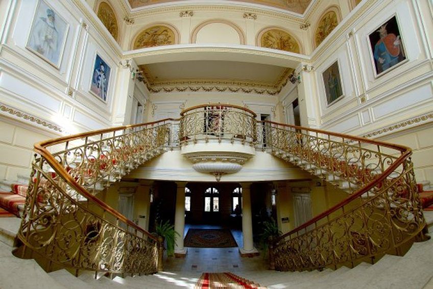 Muzeu-Judetean-Botosani-03-848x566