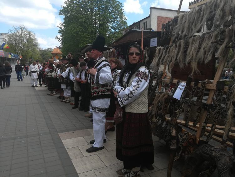 targul-mesterilor-populari-1-750x563