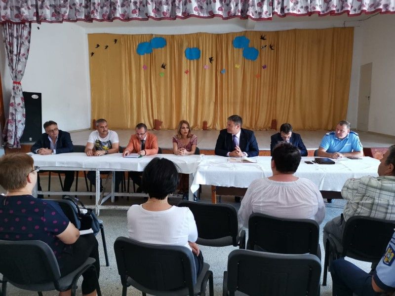 informare-dezbatere-la-hanesti-despre-pericolul-pestei-porcine-africane-me5