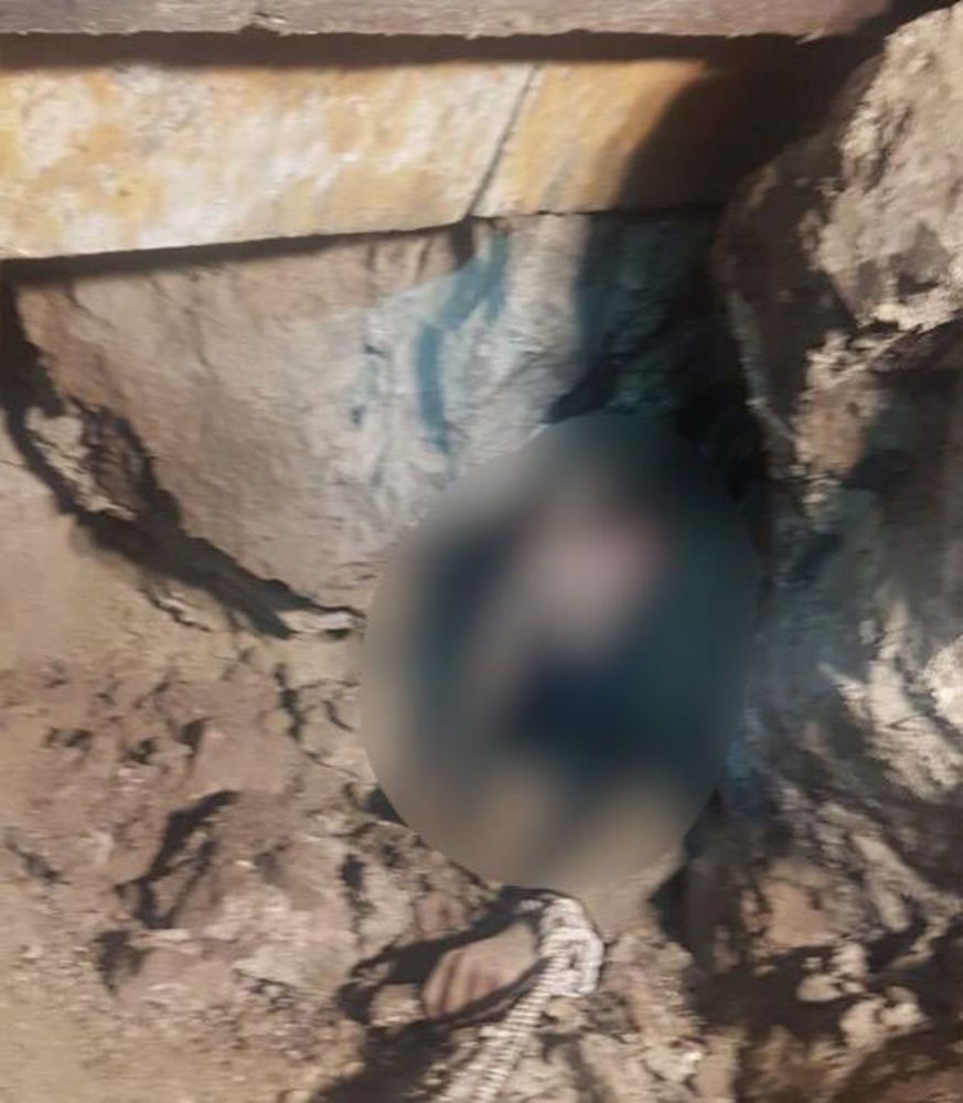 Tânăr de 18 ani prins sub un mal de pământ. Nu s-a mai putut face nimic