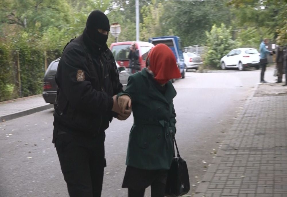 Hoață prinsă după o săptămână. A plecat cu 300 de euro și 945 lei