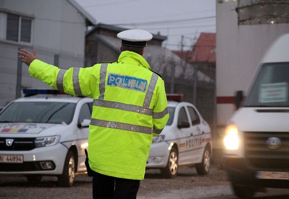 O plimbare cu scuterul i-a adus un dosar penal