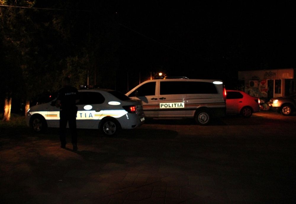 Razii cu mascați în mai multe zone din județul Botoșani