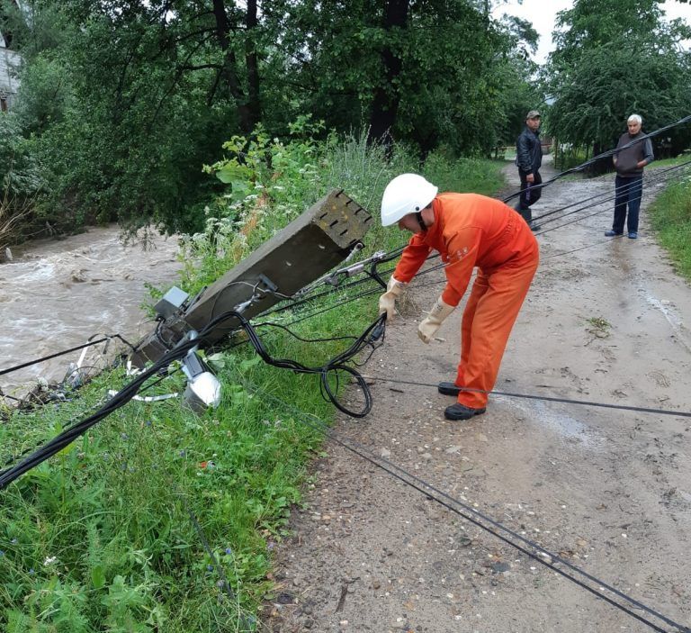 Interventie-inundatii-eon-768x703