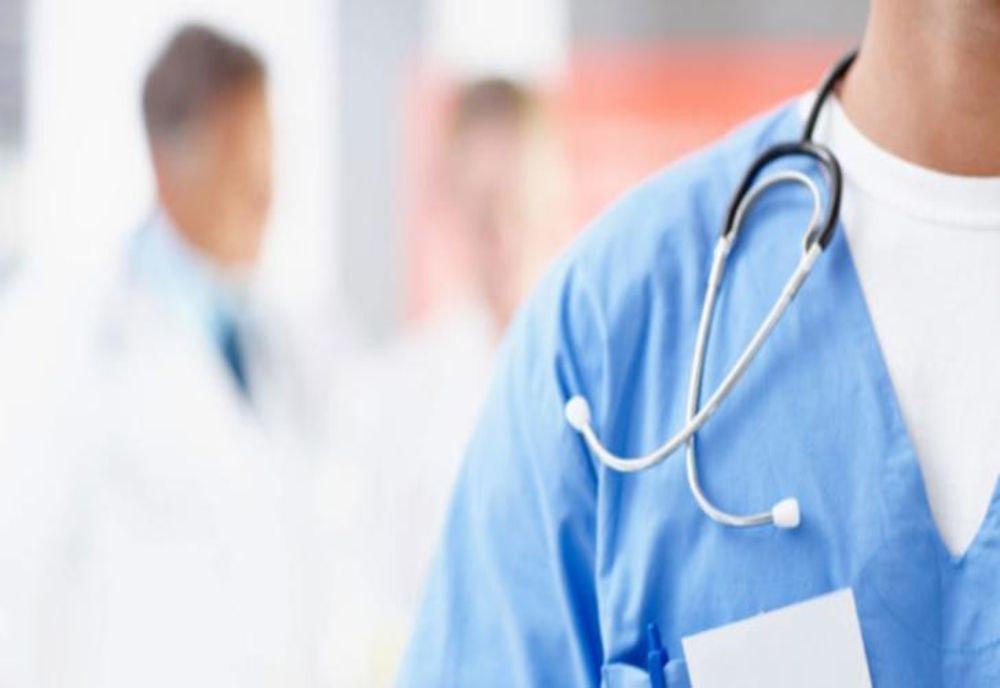 49 de cadre medicale de cadre medicale au intrat în contact cu tânăra cu COVID-19