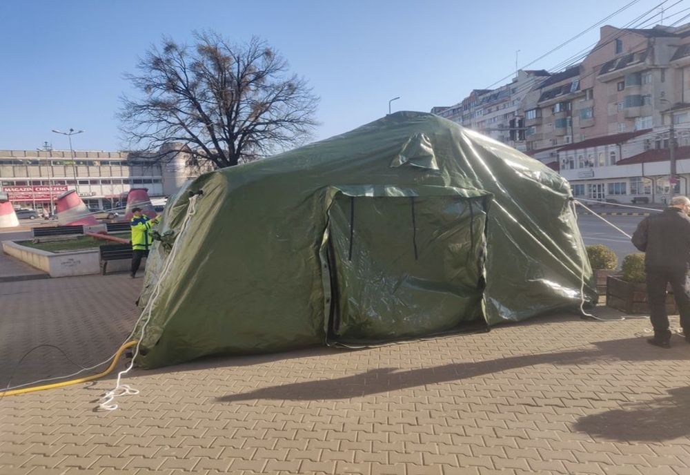 Cort pentru dezinfecție în zona Pieței Centrale FOTO