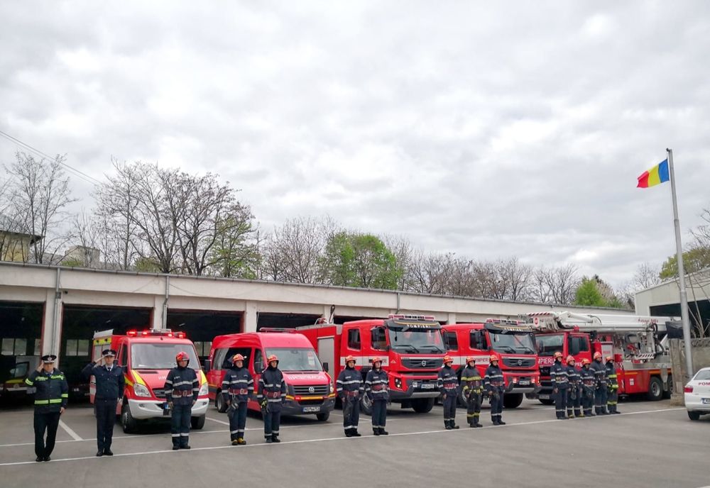 Moment de reculegere în memoria unui pompier răpus de COVID / FOTO&VIDEO