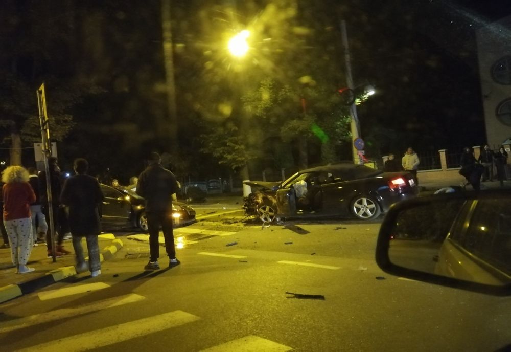 GROAZNIC accident pe bulevardul Eminescu din Botoșani FOTO