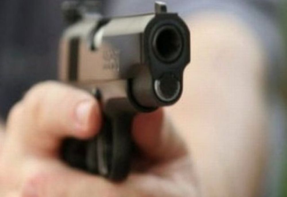 Urmărire ca-n filme în Flămânzi! Un bărbat a fost împușcat