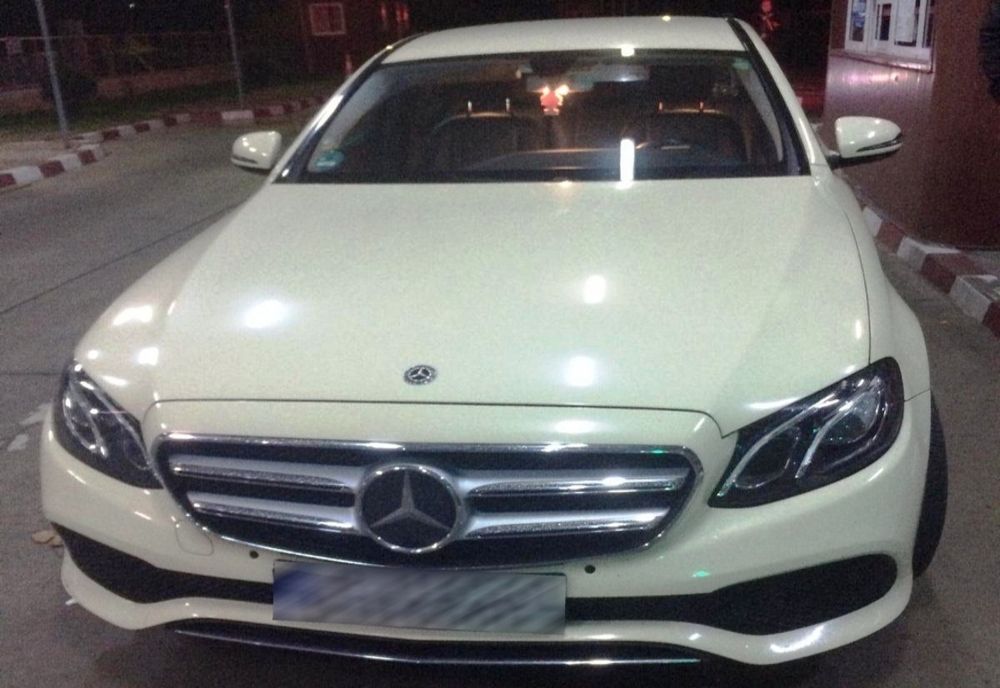 Autoturism de lux declarat furat din Germania, descoperit în vamă, la câteva ore de la semnalarea furtului