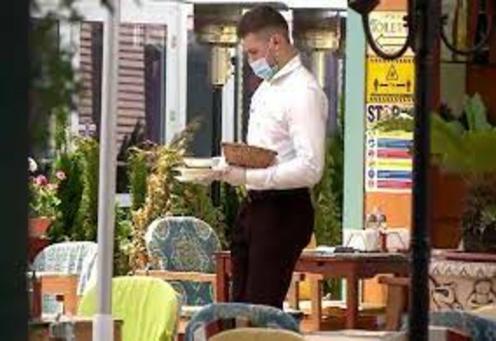 Stimulente de 250 de lei pentru angajarea elevilor și studenților pe perioada vacanței