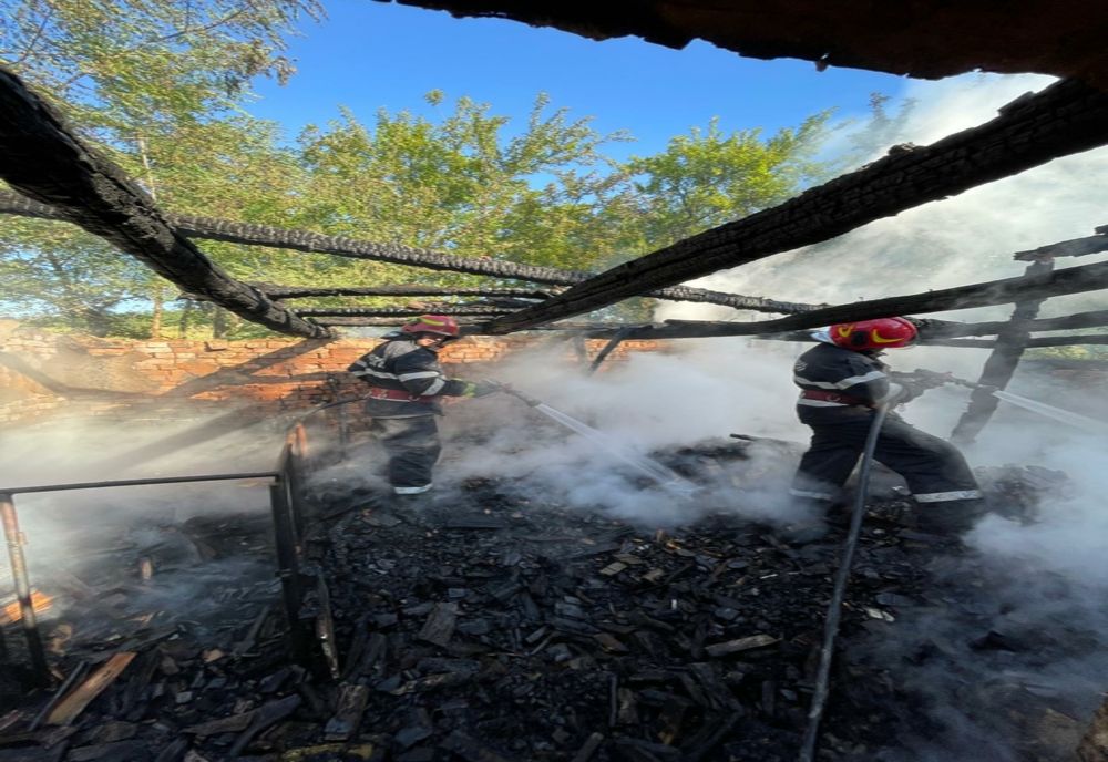 Anexă aprinsă de un scurtcircuit, la Lozna