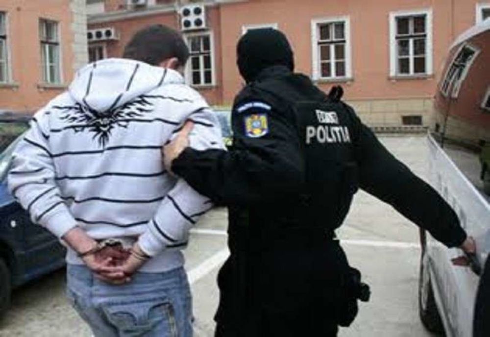 Arestat pentru jaf armat în Olanda. A furat peste 100.000 de euro