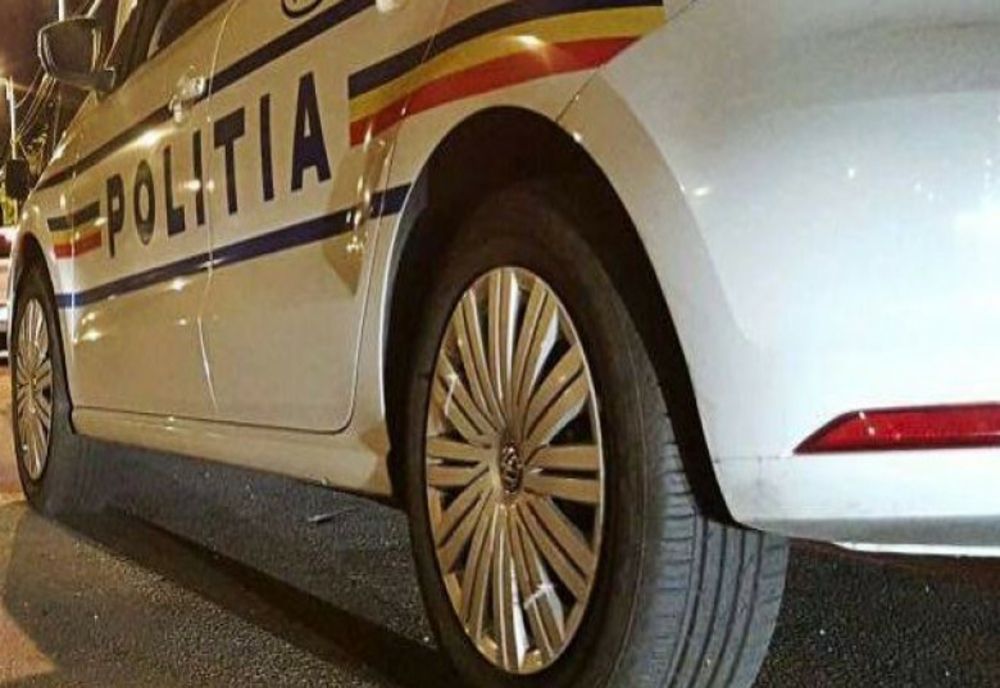 Poliția Botoșani i-a act în cazul unui videoclip în care un minor este amenințat cu un cuțit